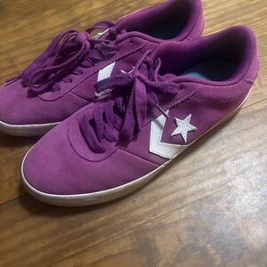 Converse Low-Top Suede Sneakers in Purple with White Chevron Star, Women’s 10